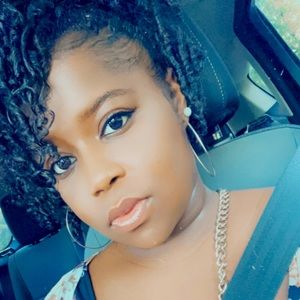 Meet your Posher, Kellie